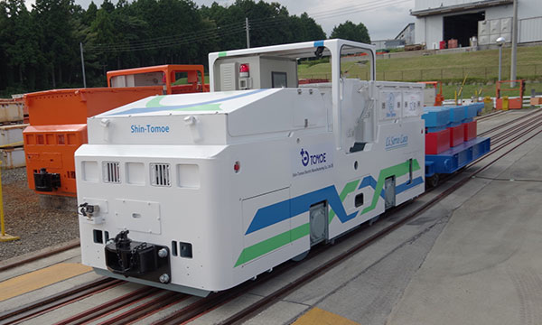 リチウム式サーボロコ(バッテリー機関車)